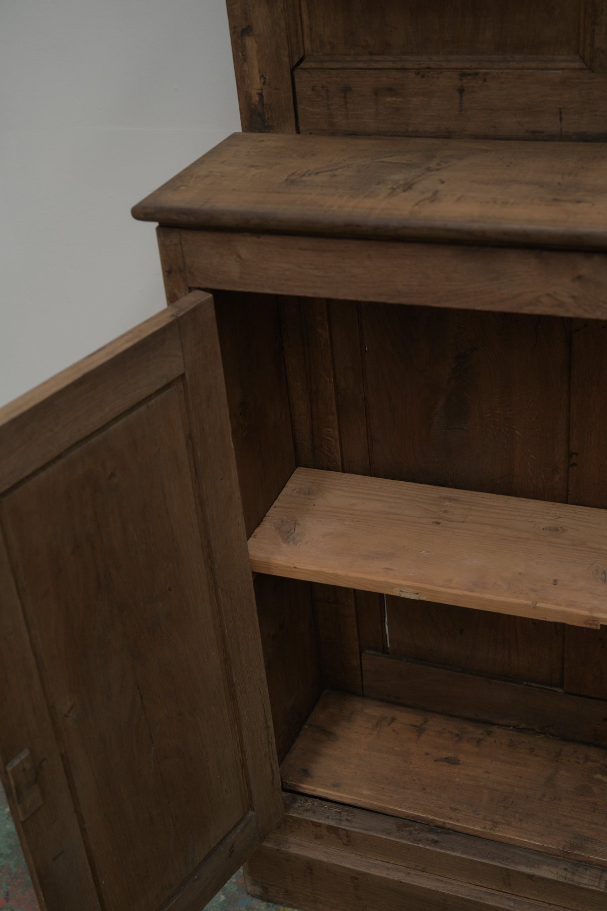 #0764 cabinet