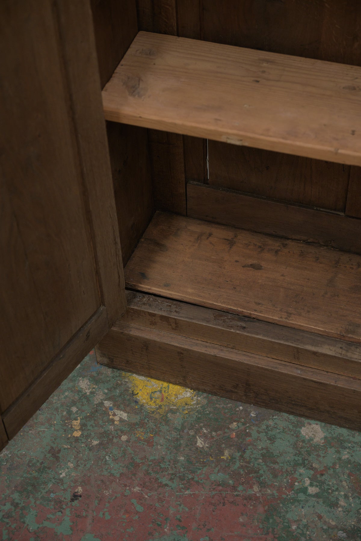 #0764 cabinet