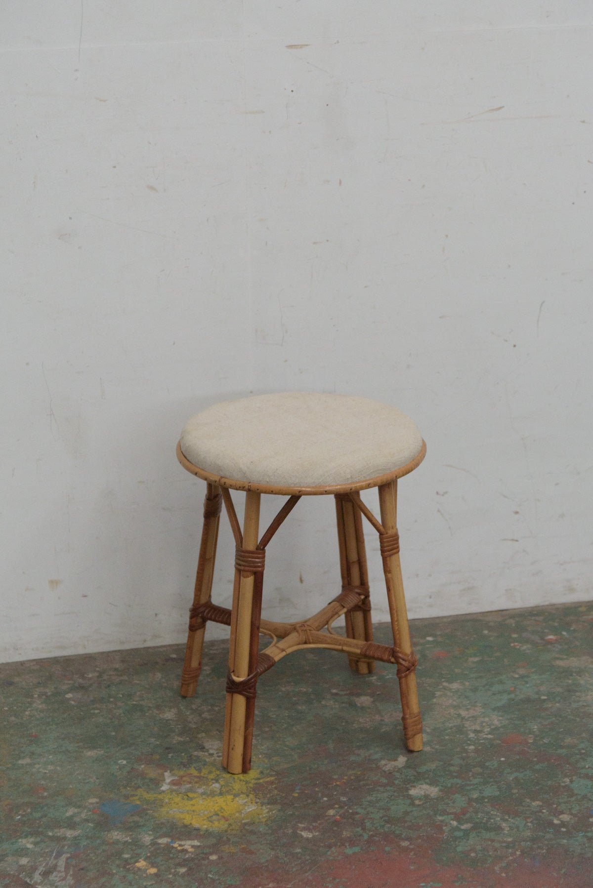 #9809 stool