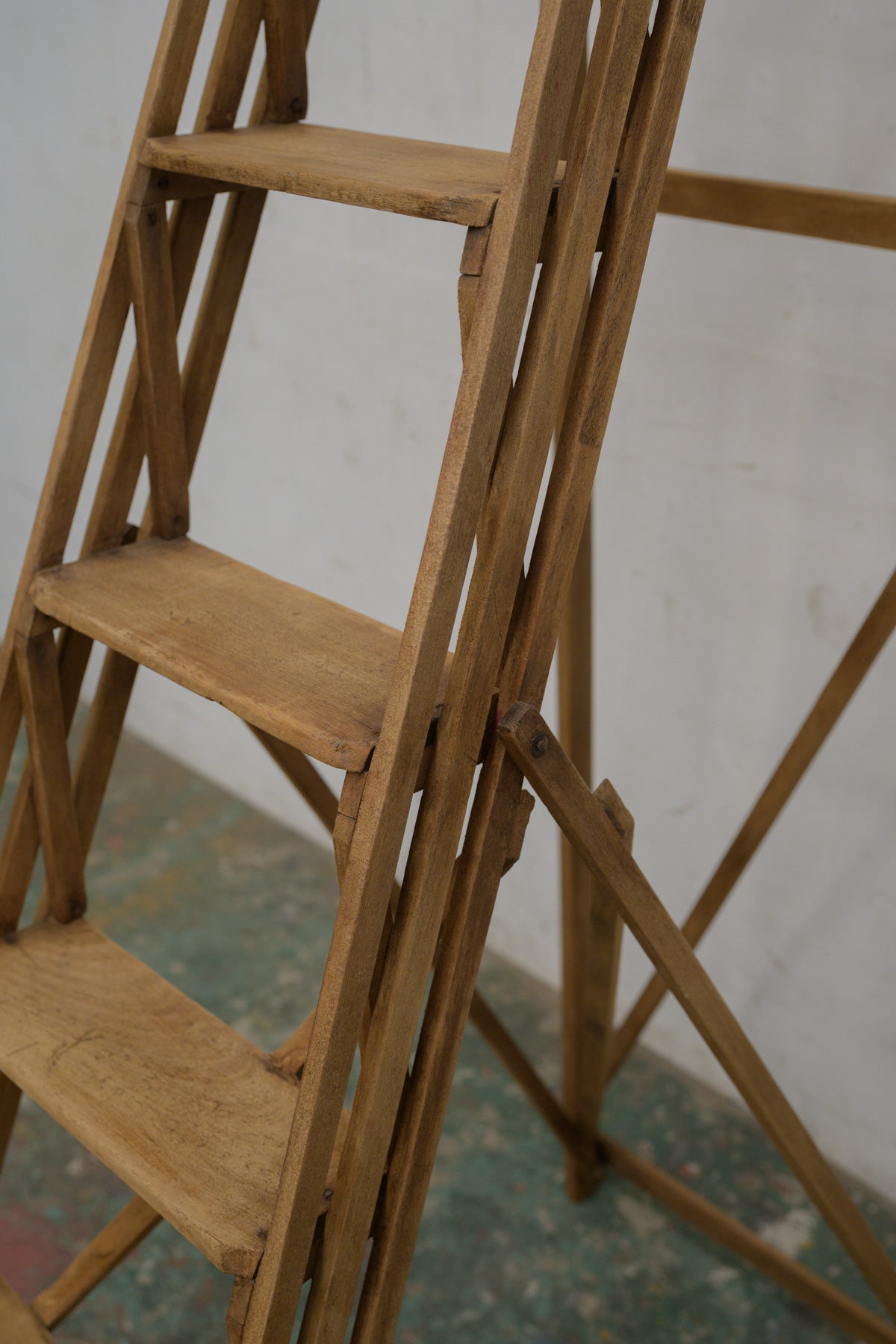 #0295 step ladder