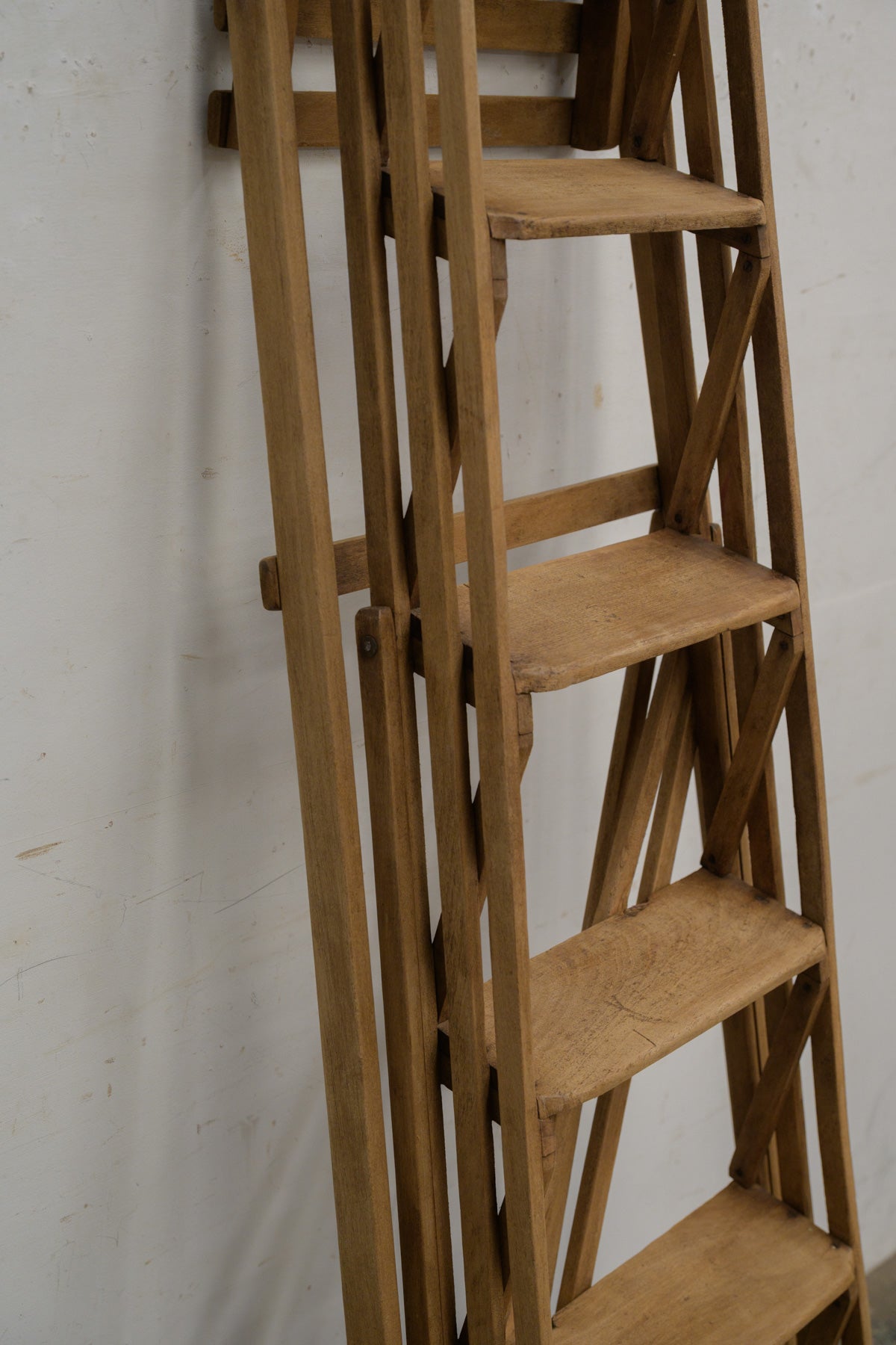 #0295 step ladder