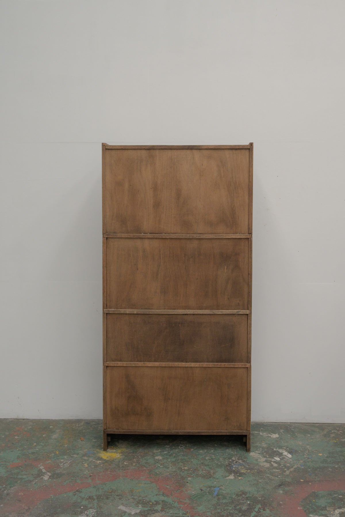 #0765 glass cabinet