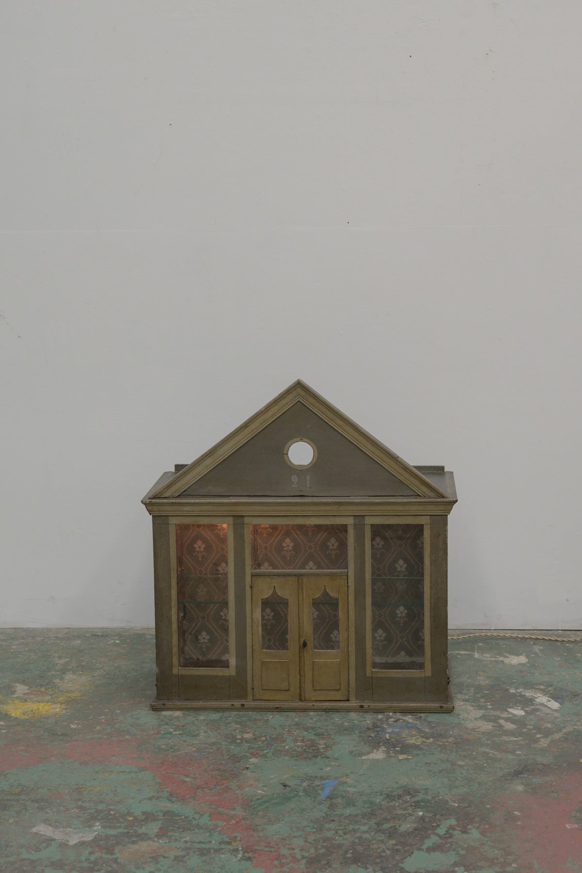 #0766 doll house