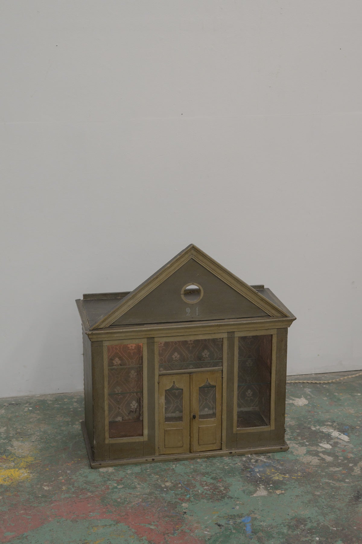 #0766 doll house