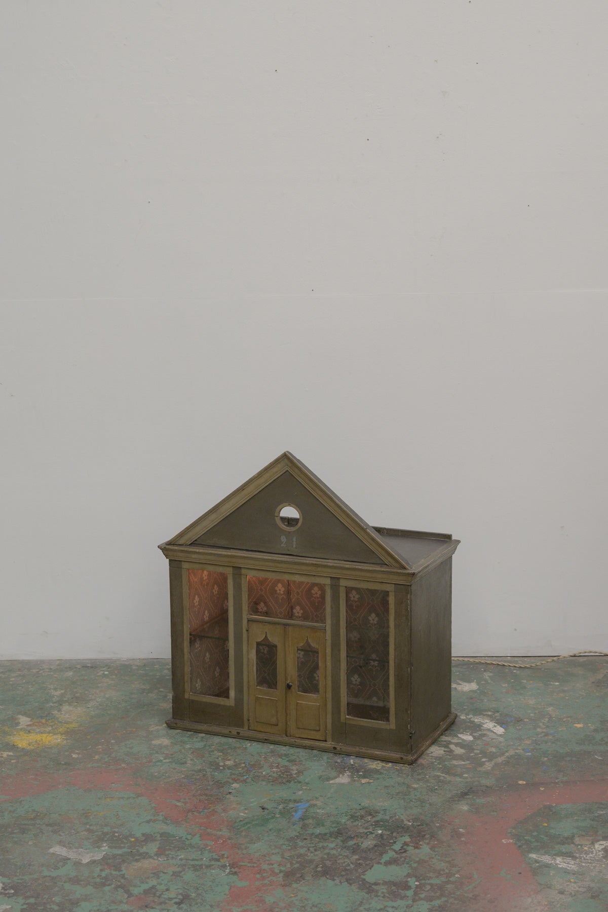 #0766 doll house
