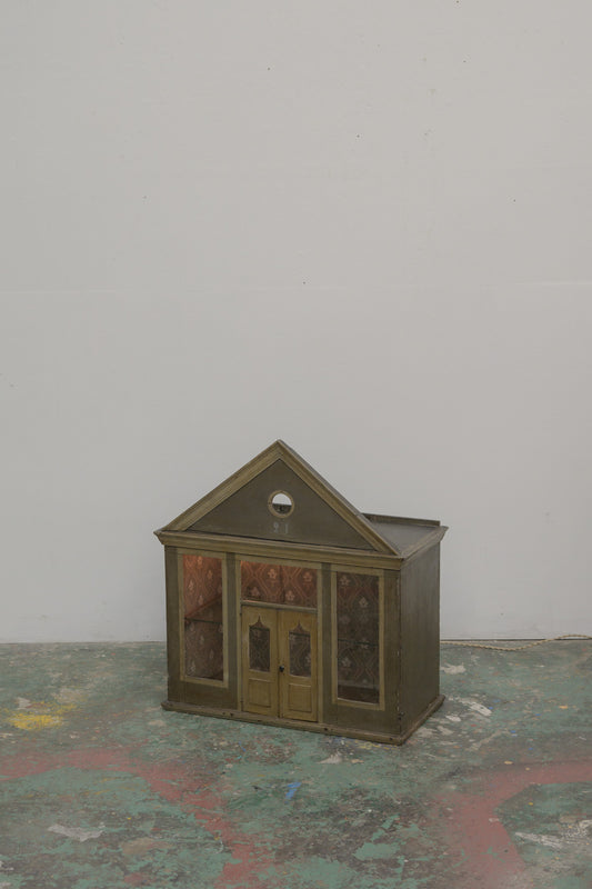 #0766 doll house