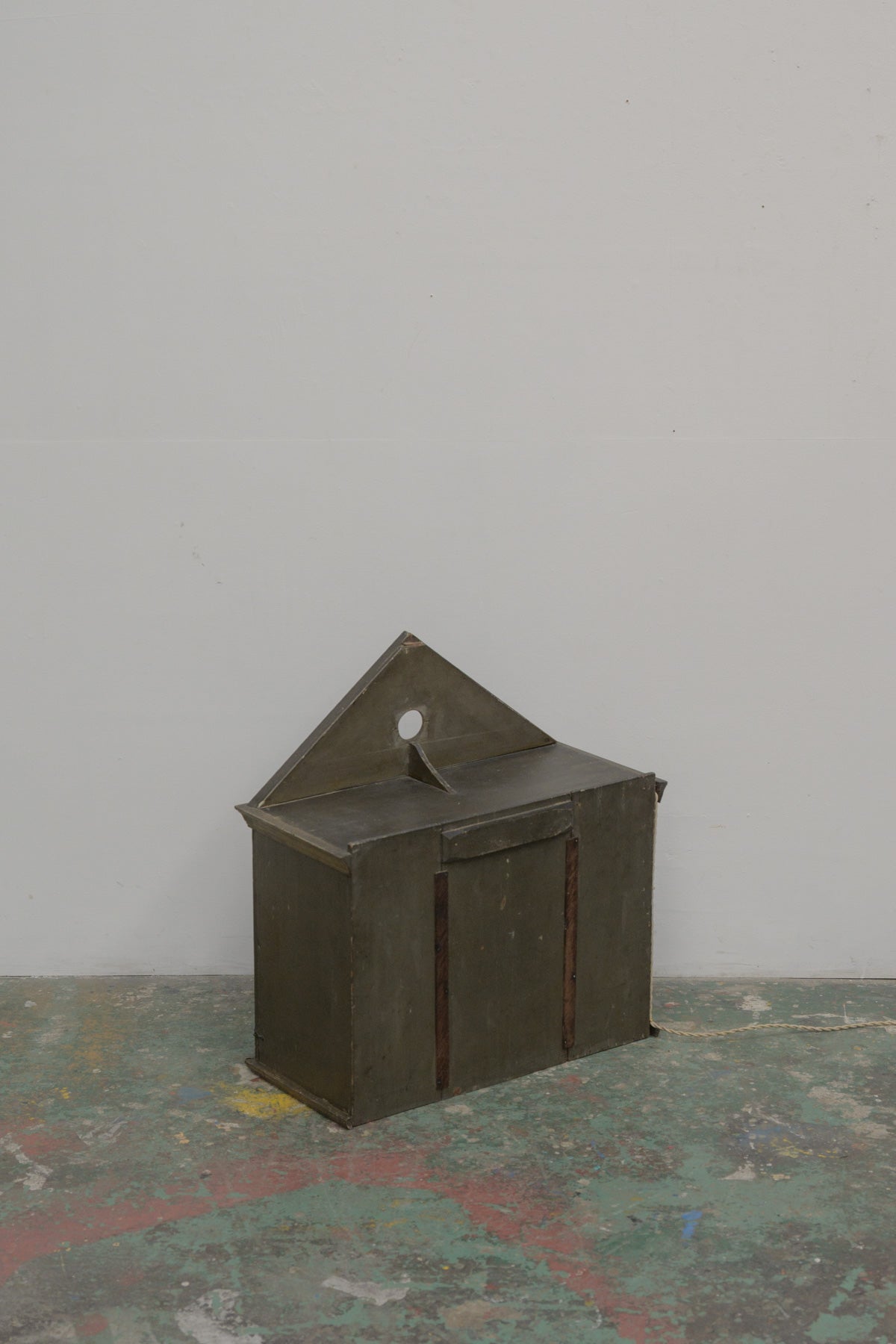 #0766 doll house