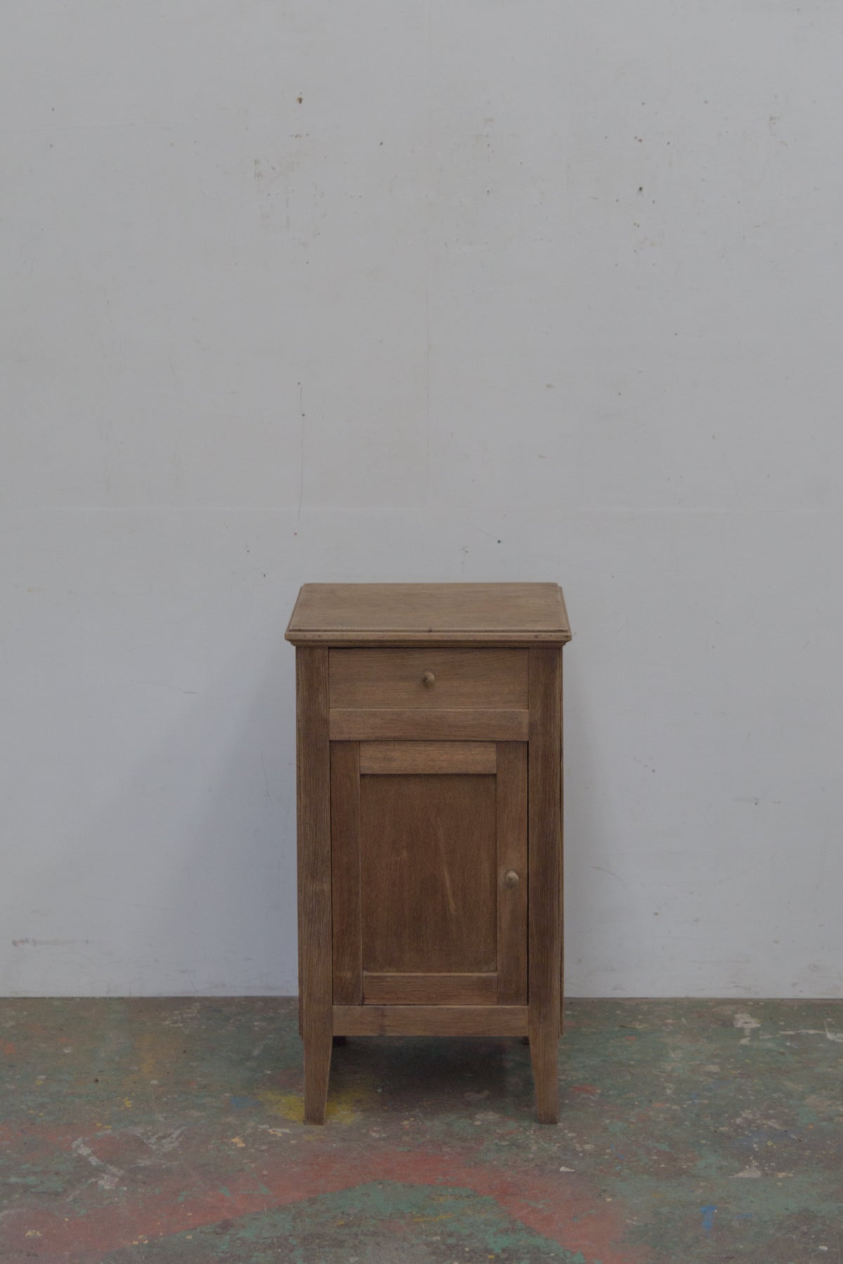 #8698 cabinet