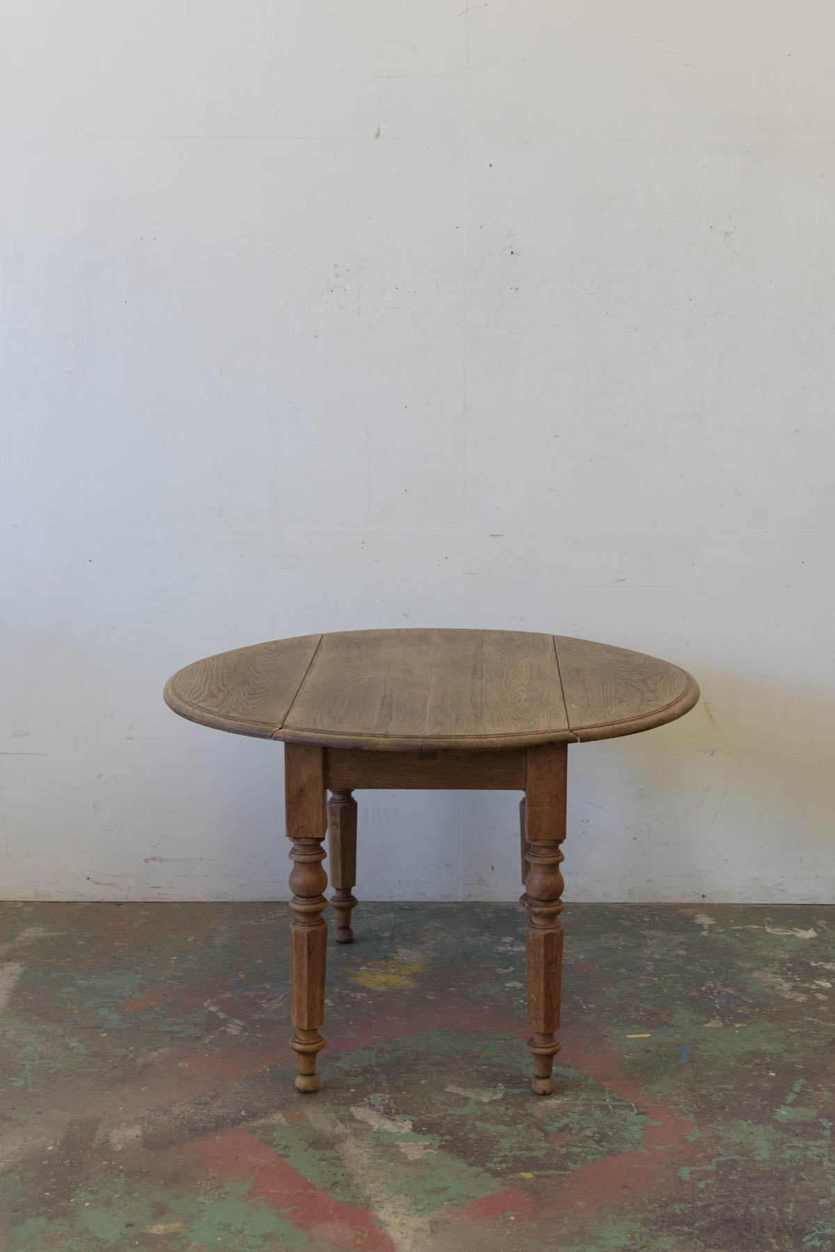 #9536 butterfly table