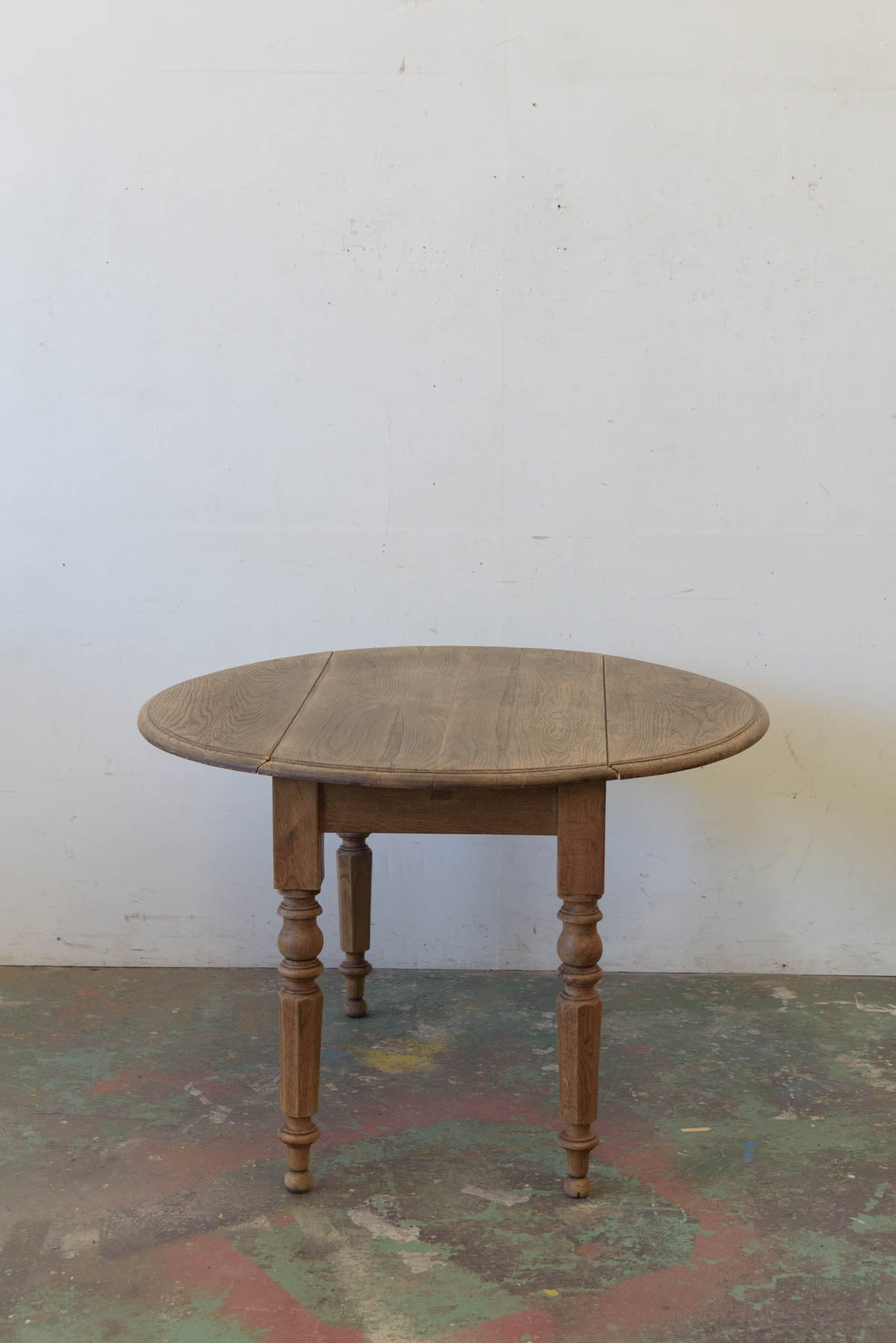 #9536 butterfly table