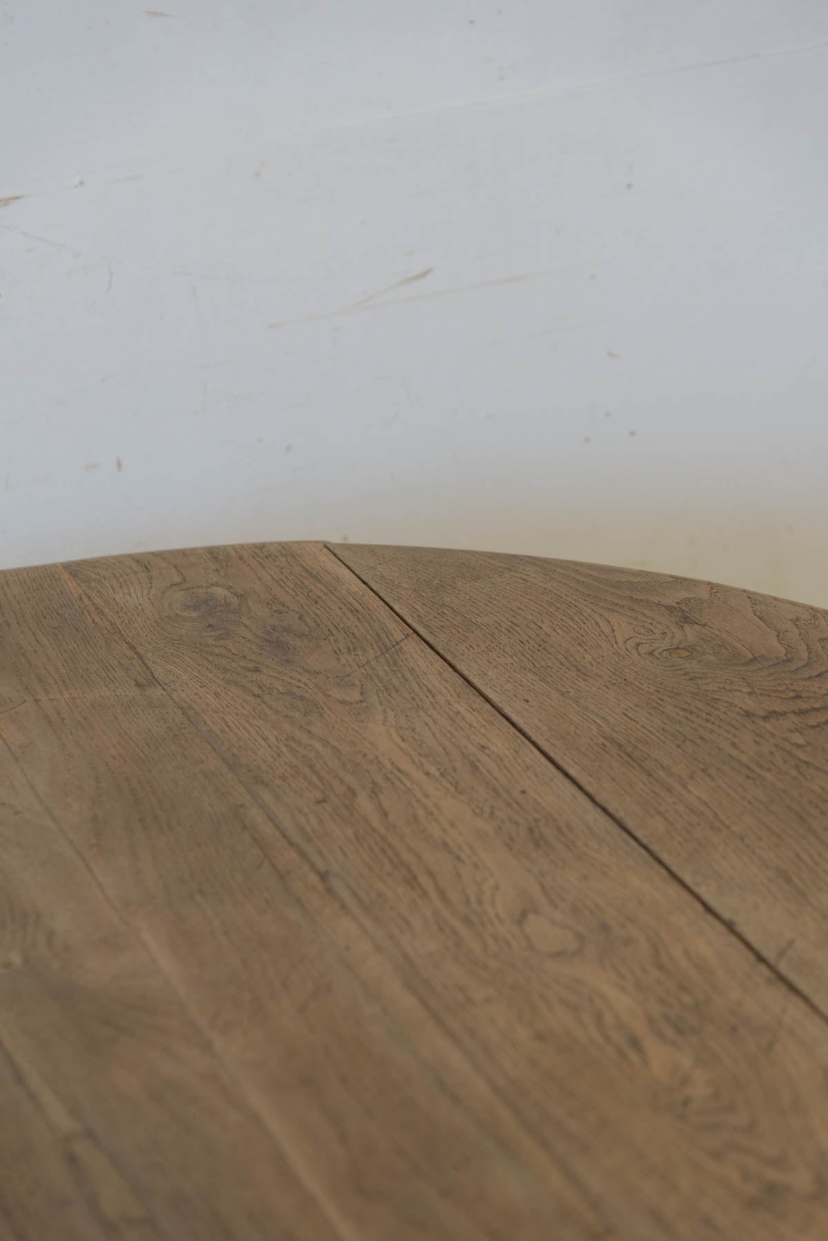 #9536 butterfly table