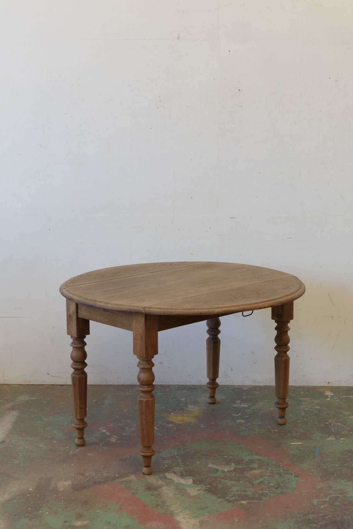 #9536 butterfly table