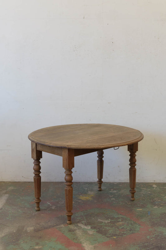 #9536 butterfly table