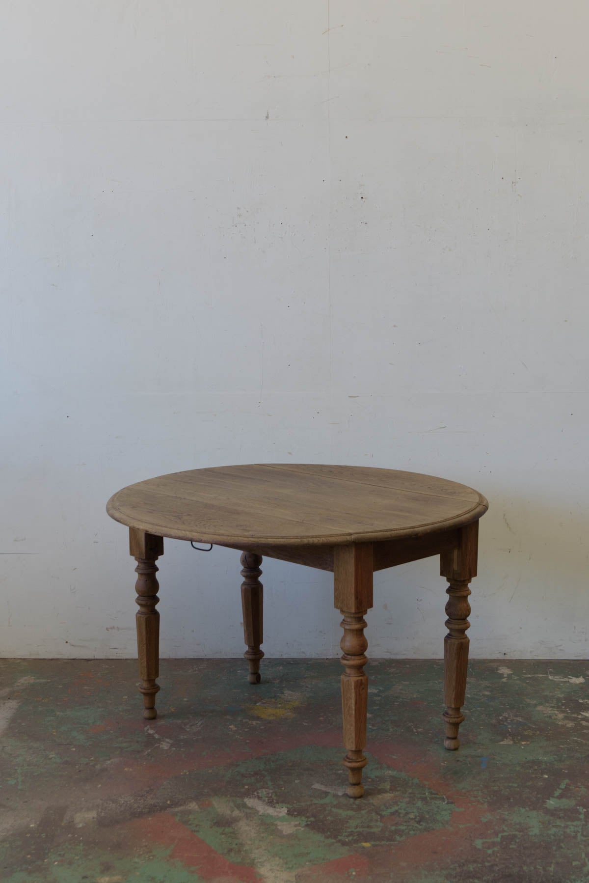 #9536 butterfly table