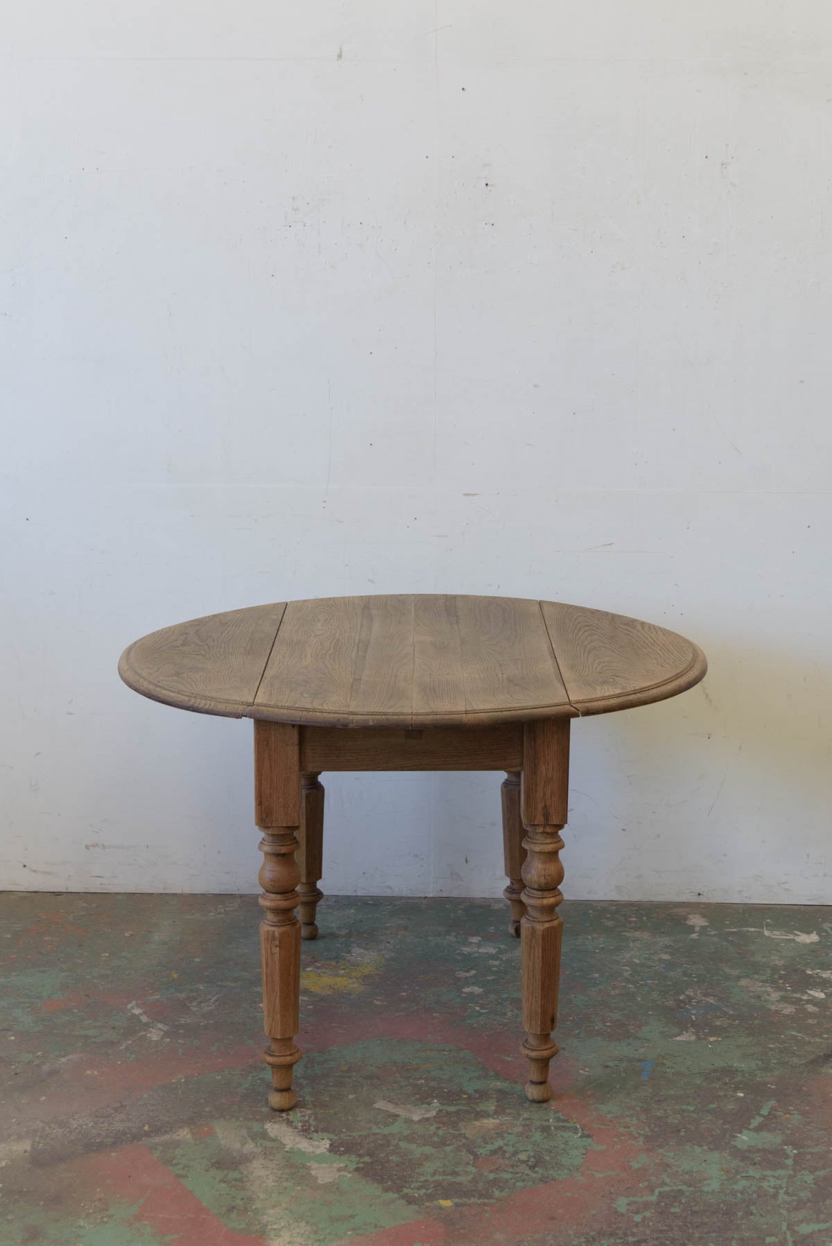 #9536 butterfly table