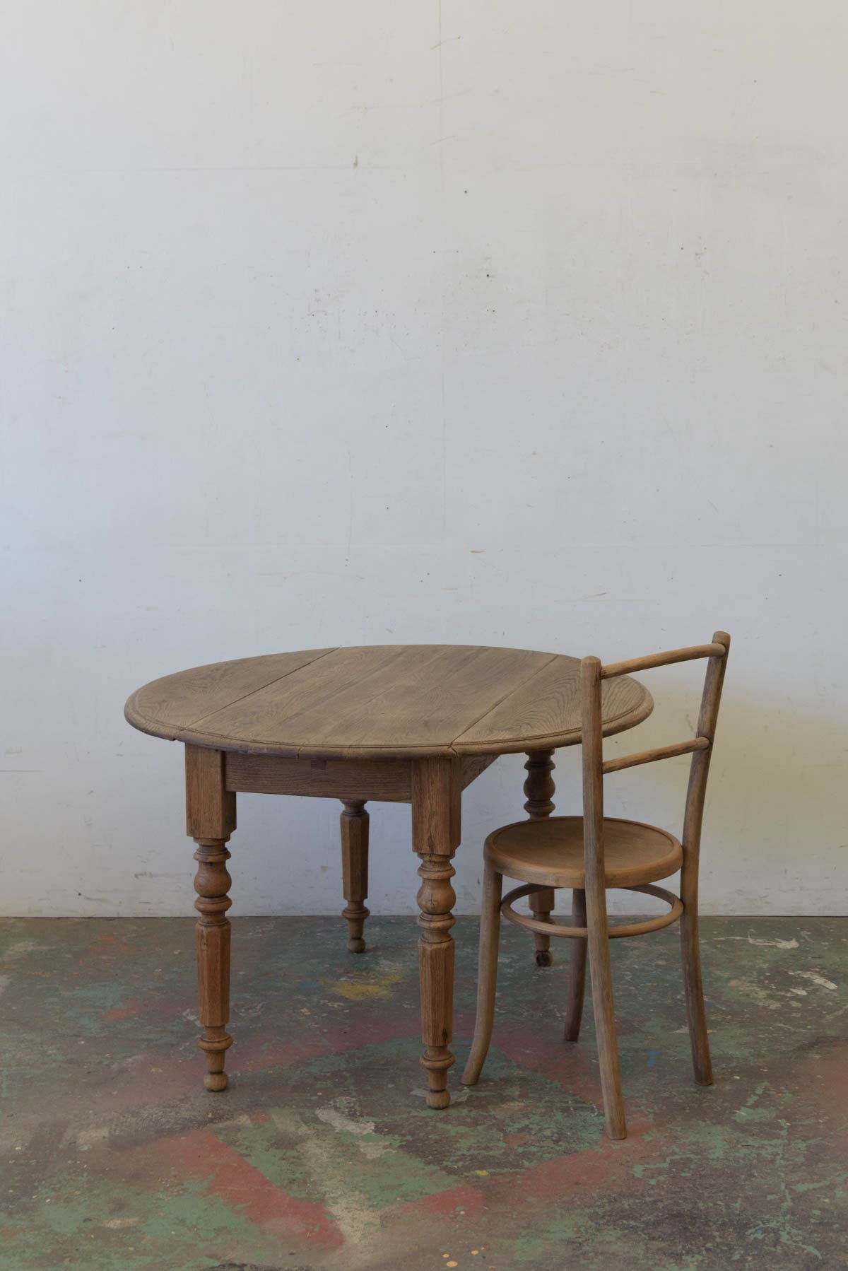 #9536 butterfly table