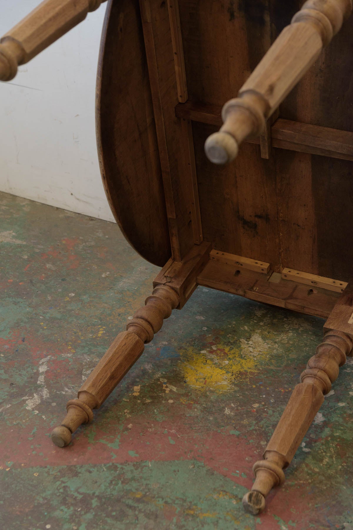 #9536 butterfly table