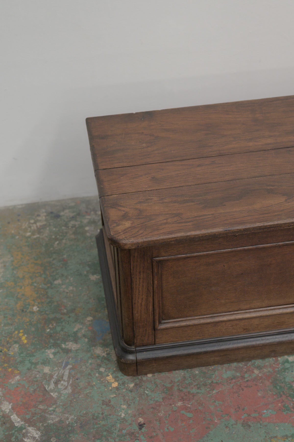 #0777 box bench