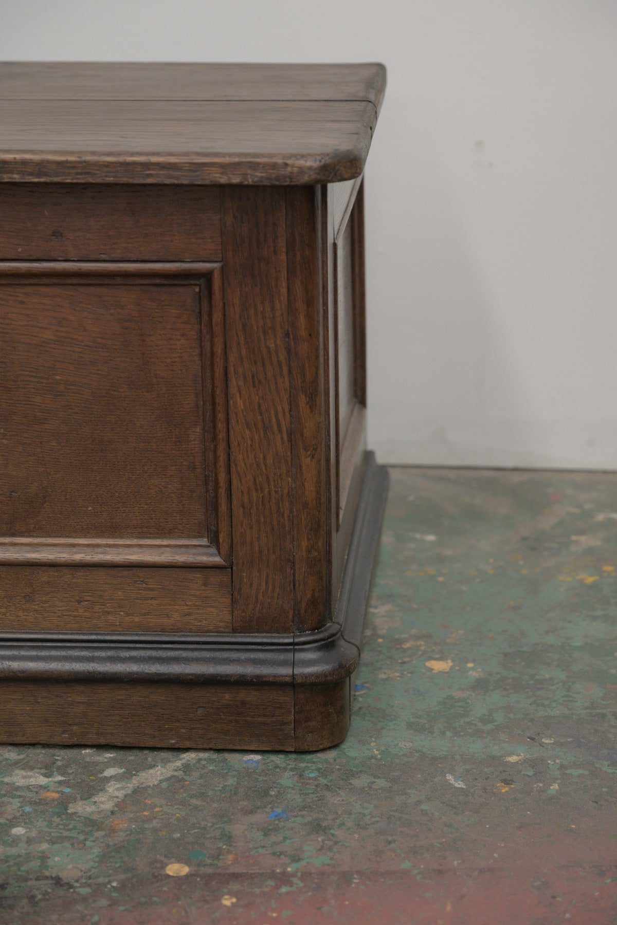 #0777 box bench
