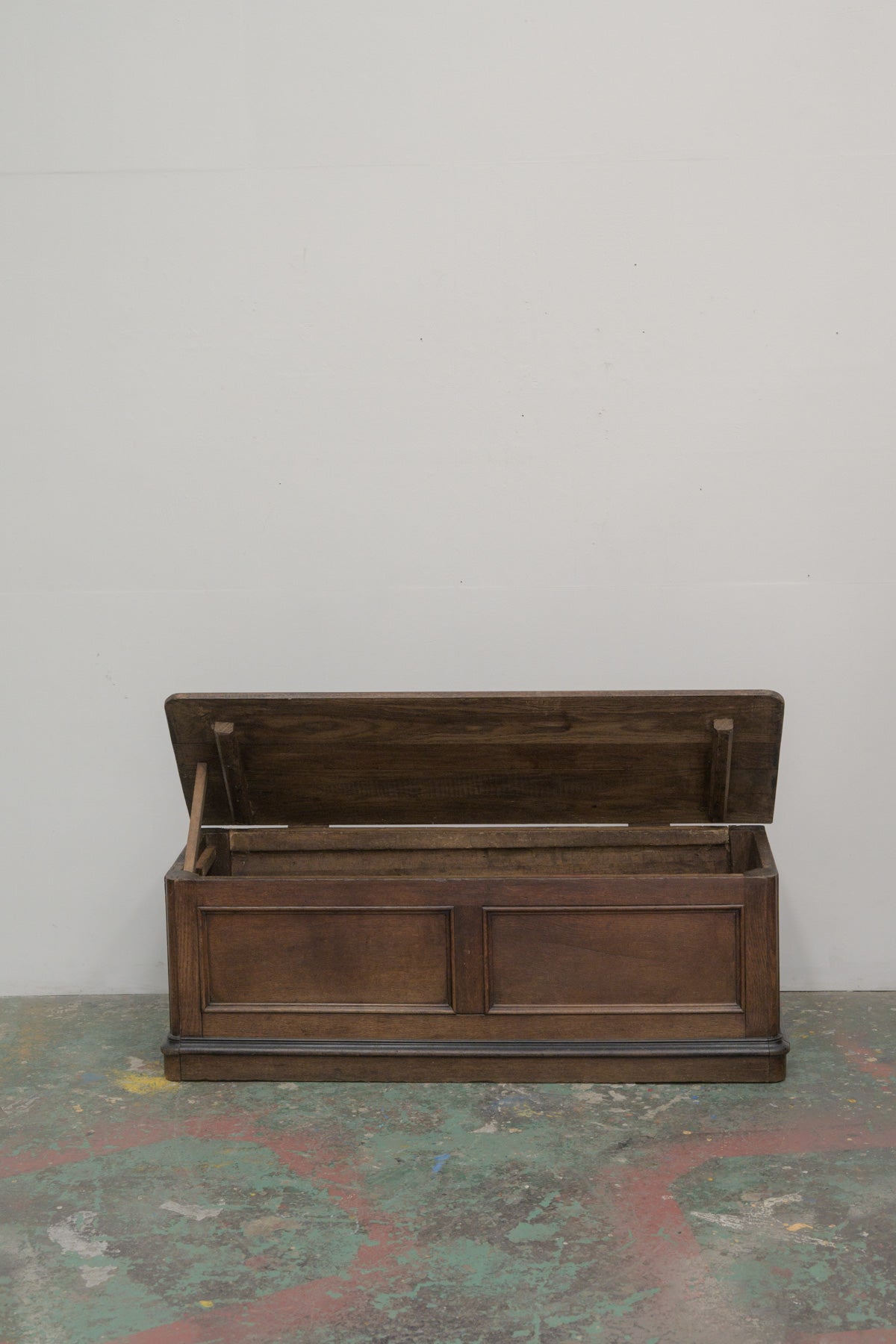 #0777 box bench