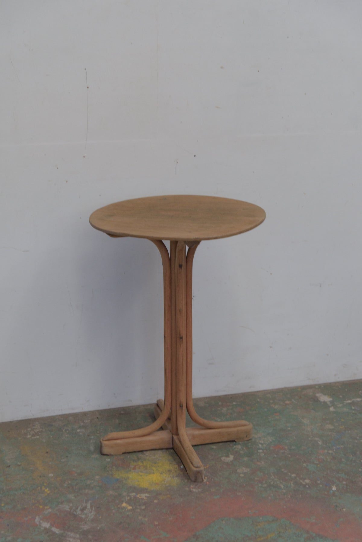 #8703 side table