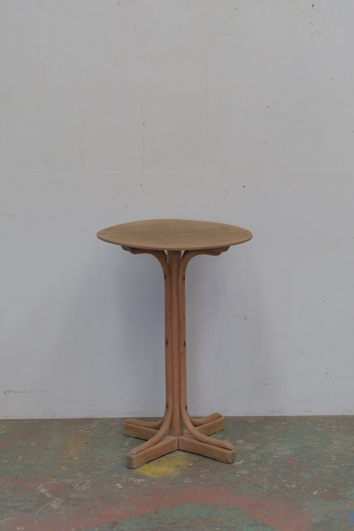 #8703 side table