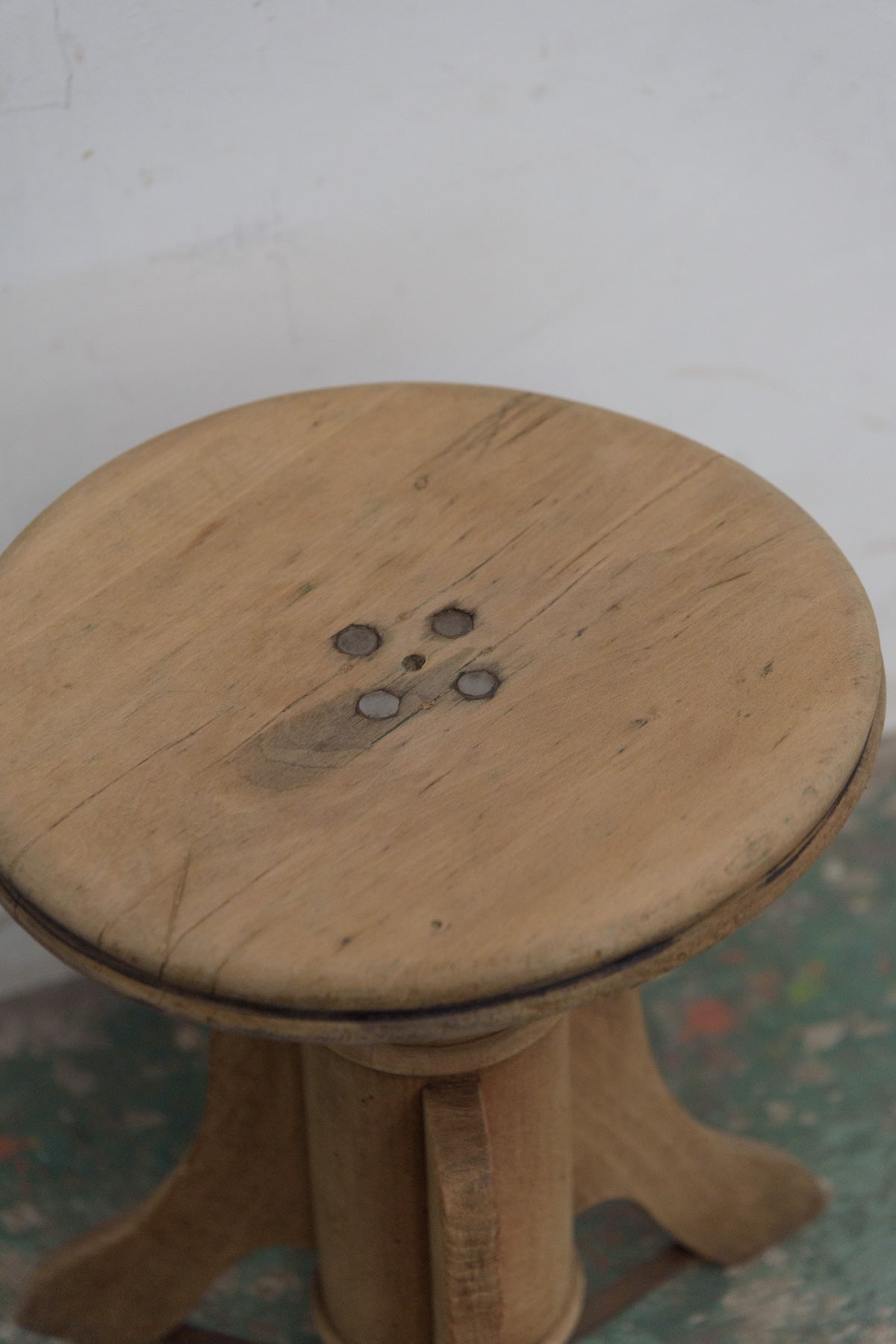 #9821 stool