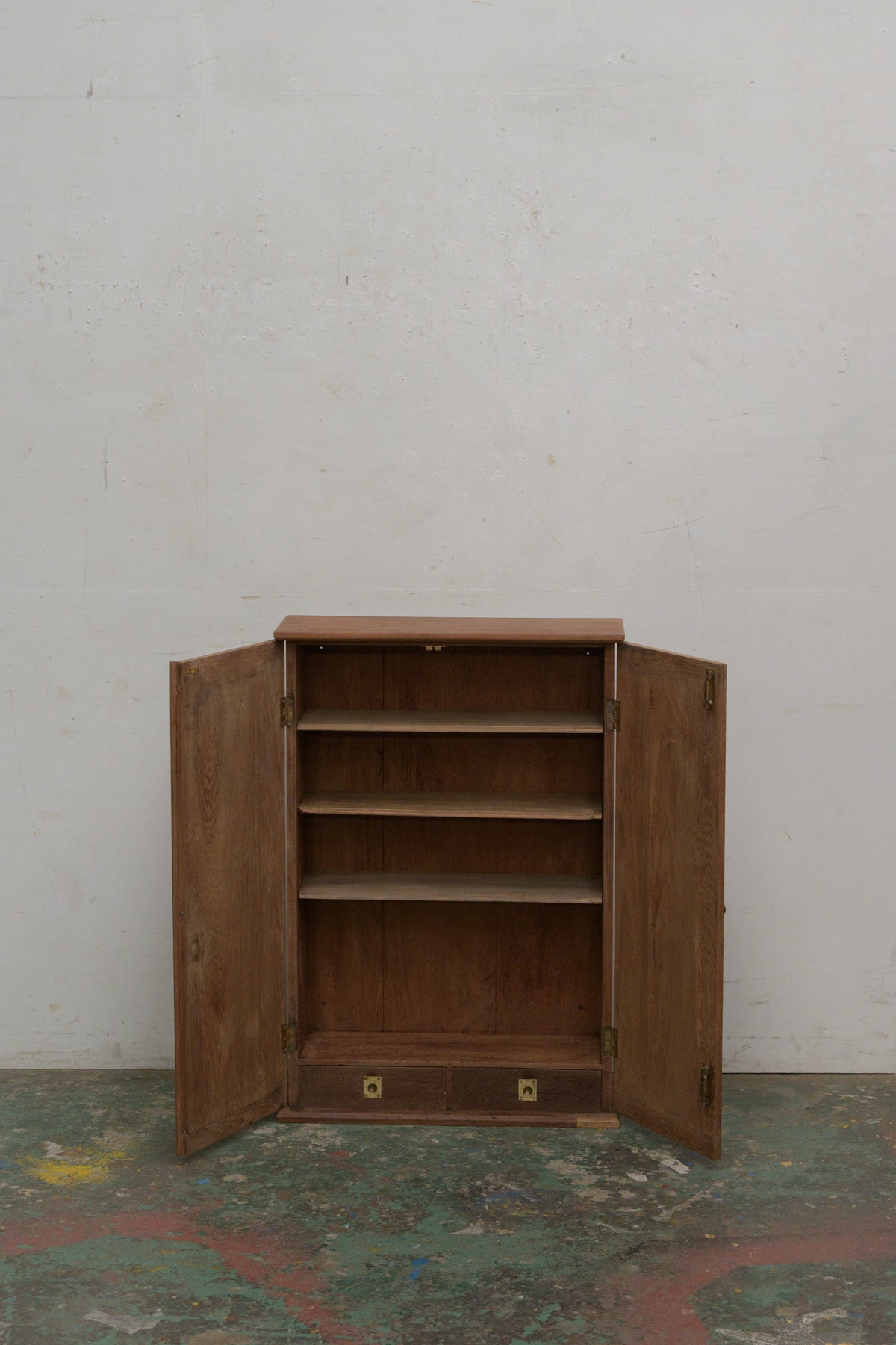 #0309 cabinet
