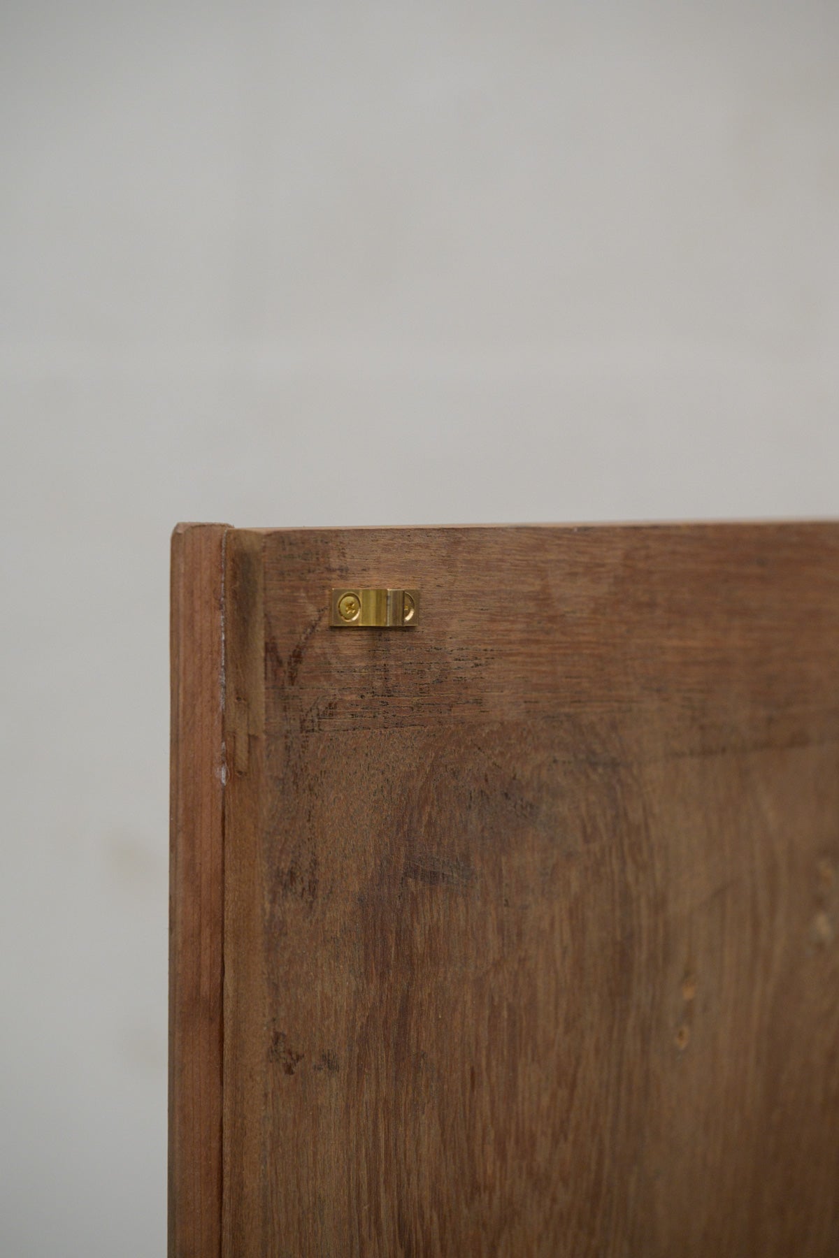 #0309 cabinet