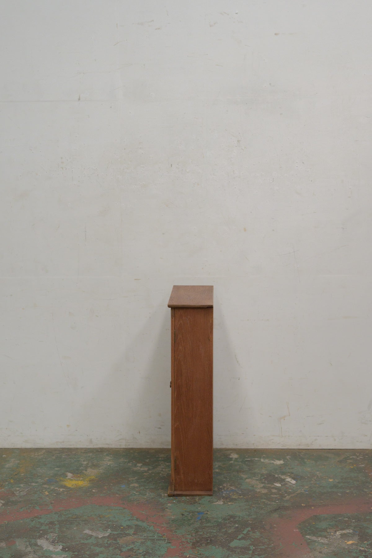 #0309 cabinet