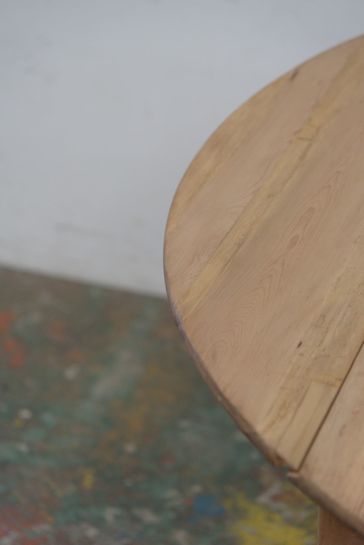 #9823 butterfly table