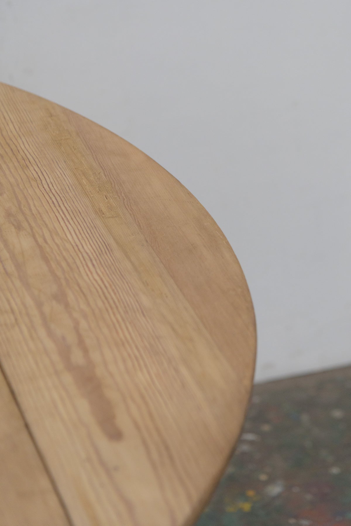 #9823 butterfly table