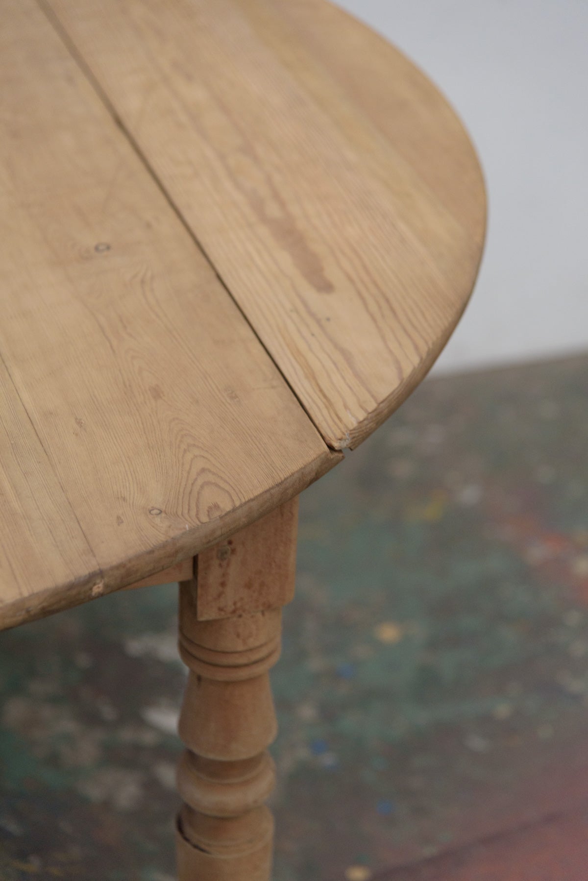 #9823 butterfly table