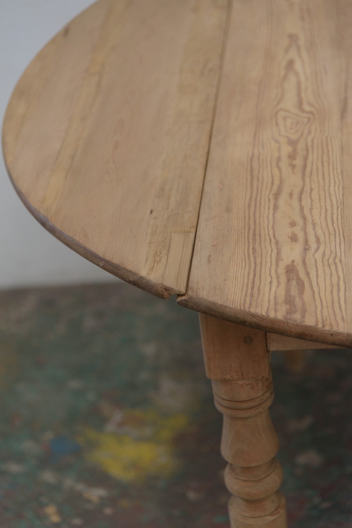 #9823 butterfly table