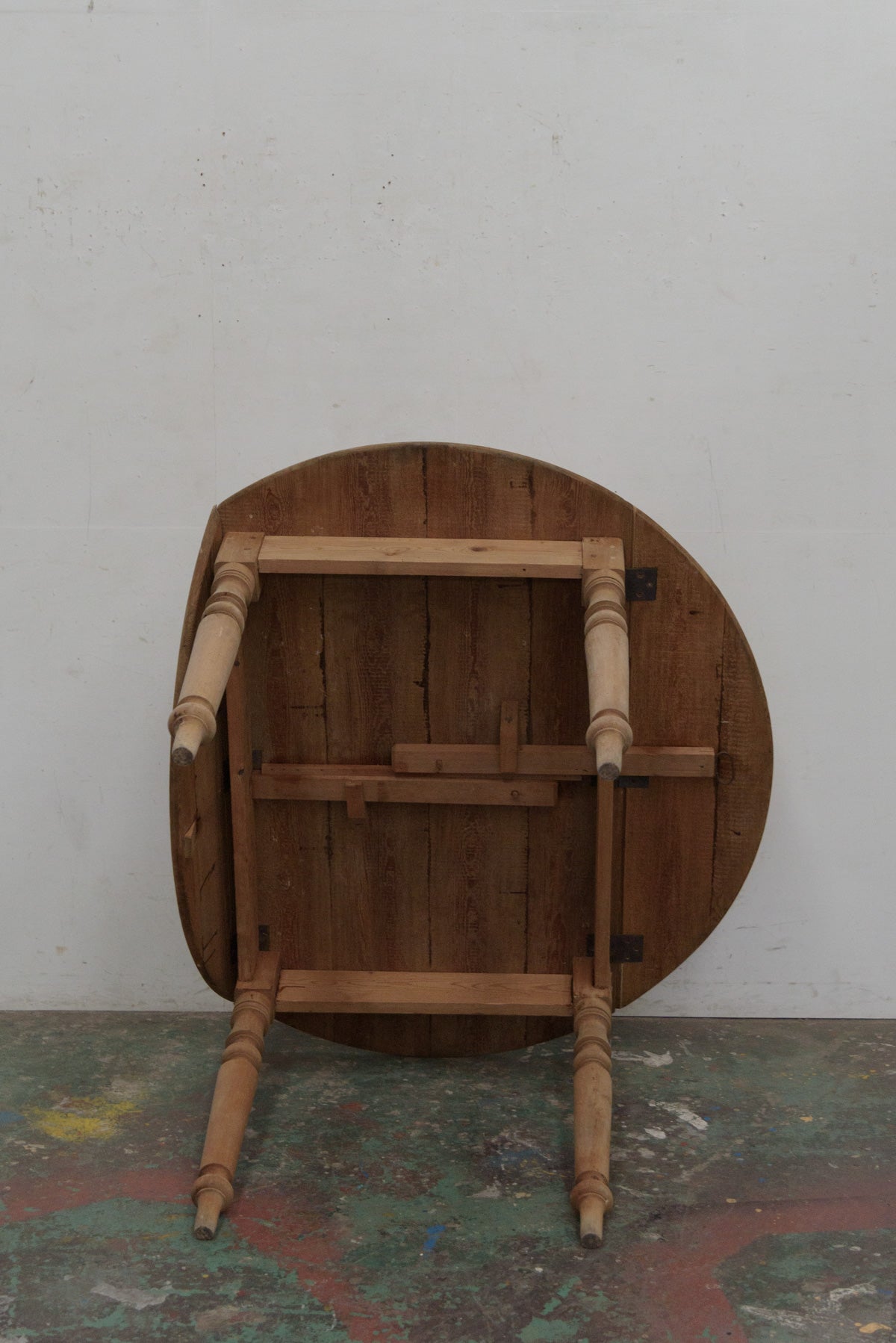 #9823 butterfly table