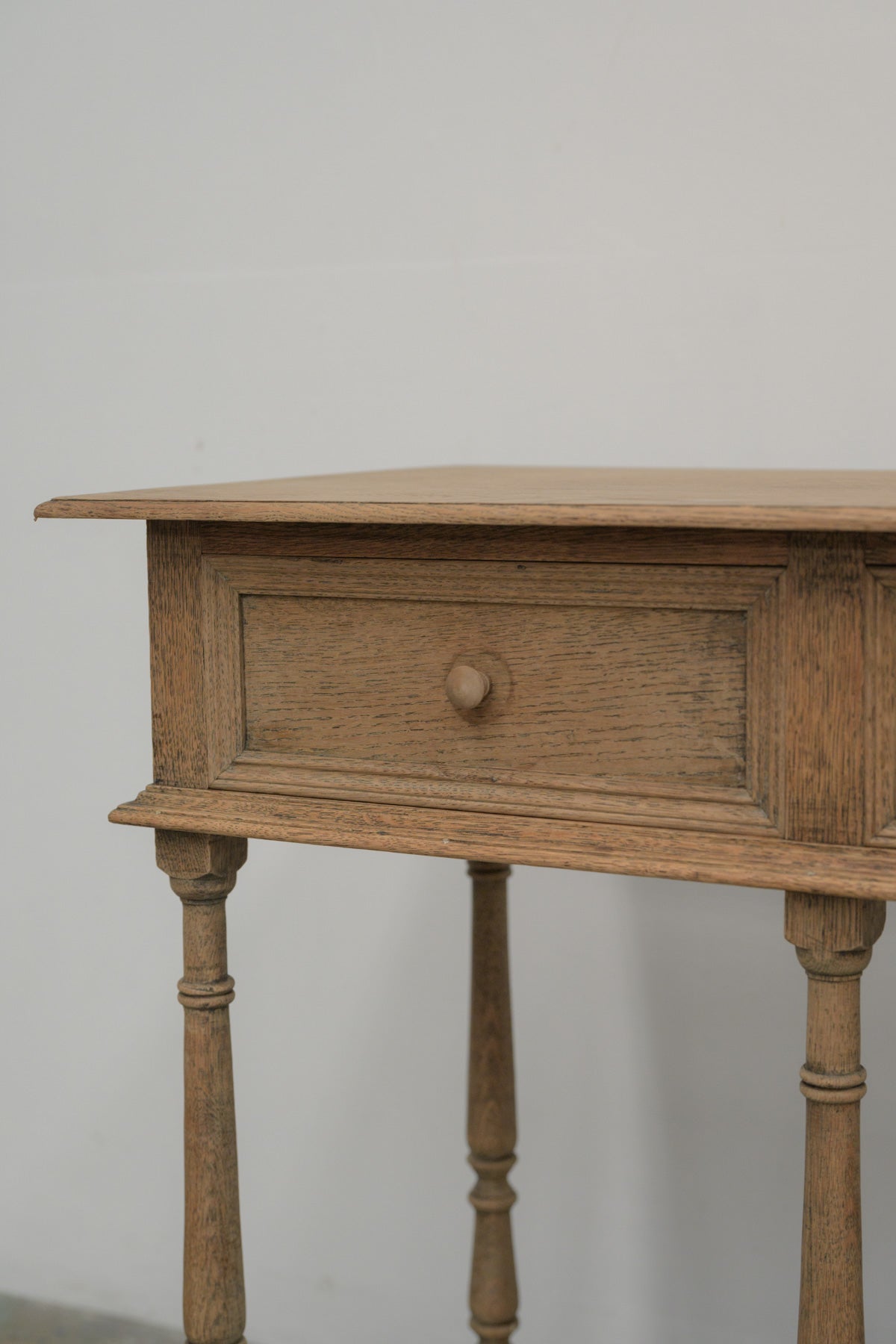 #0781 console table