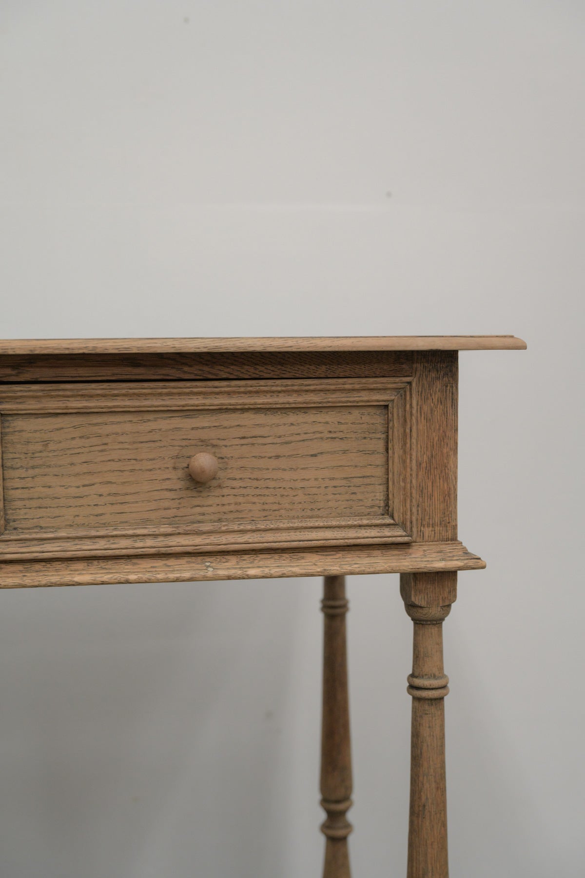#0781 console table