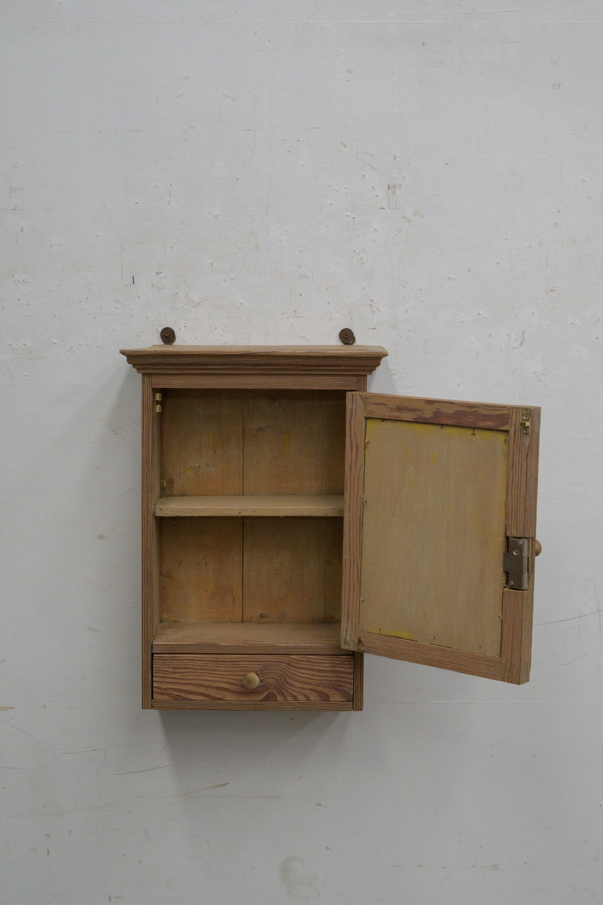 #5265 small cabinet