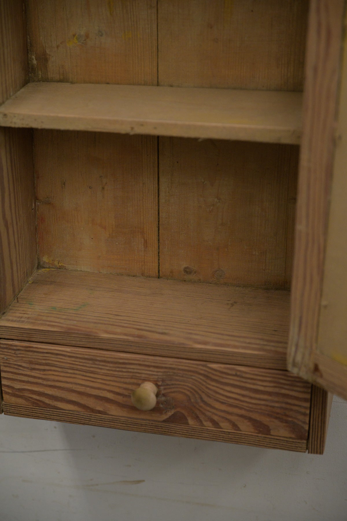 #5265 small cabinet
