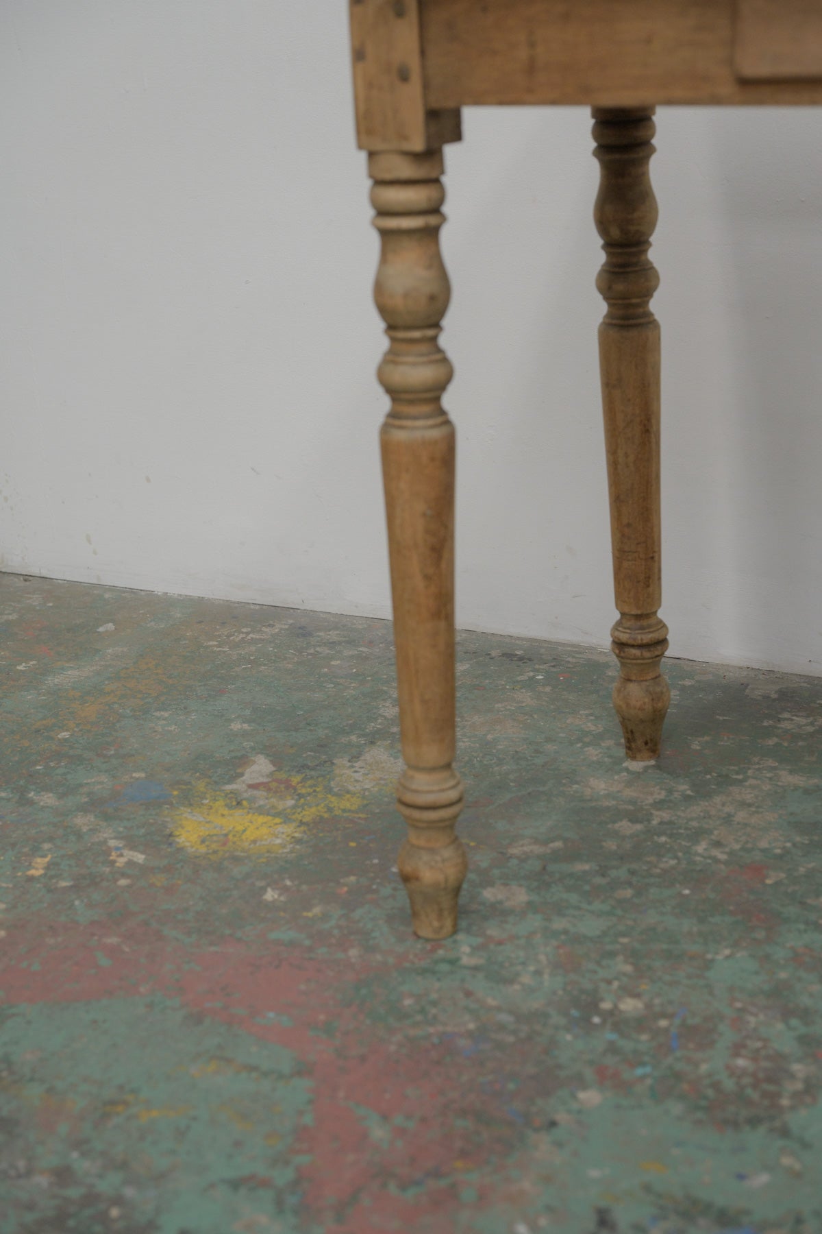 #0784 table