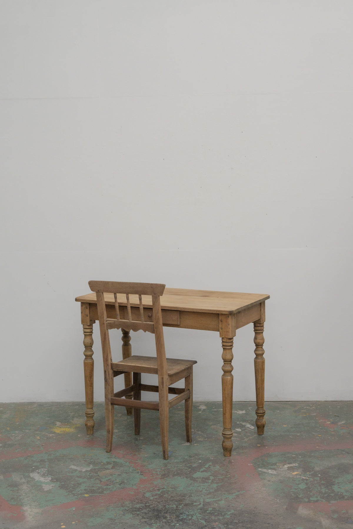 #0784 table