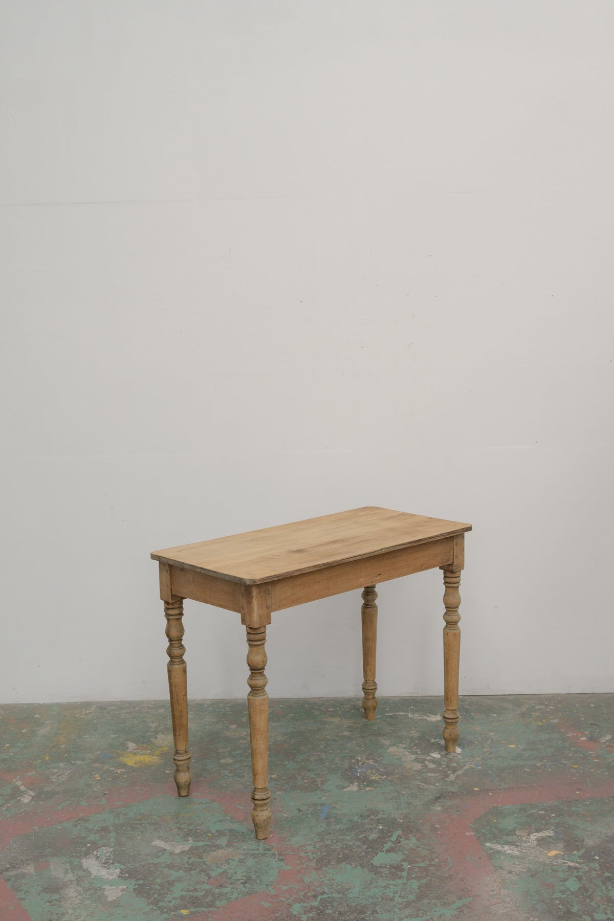#0784 table