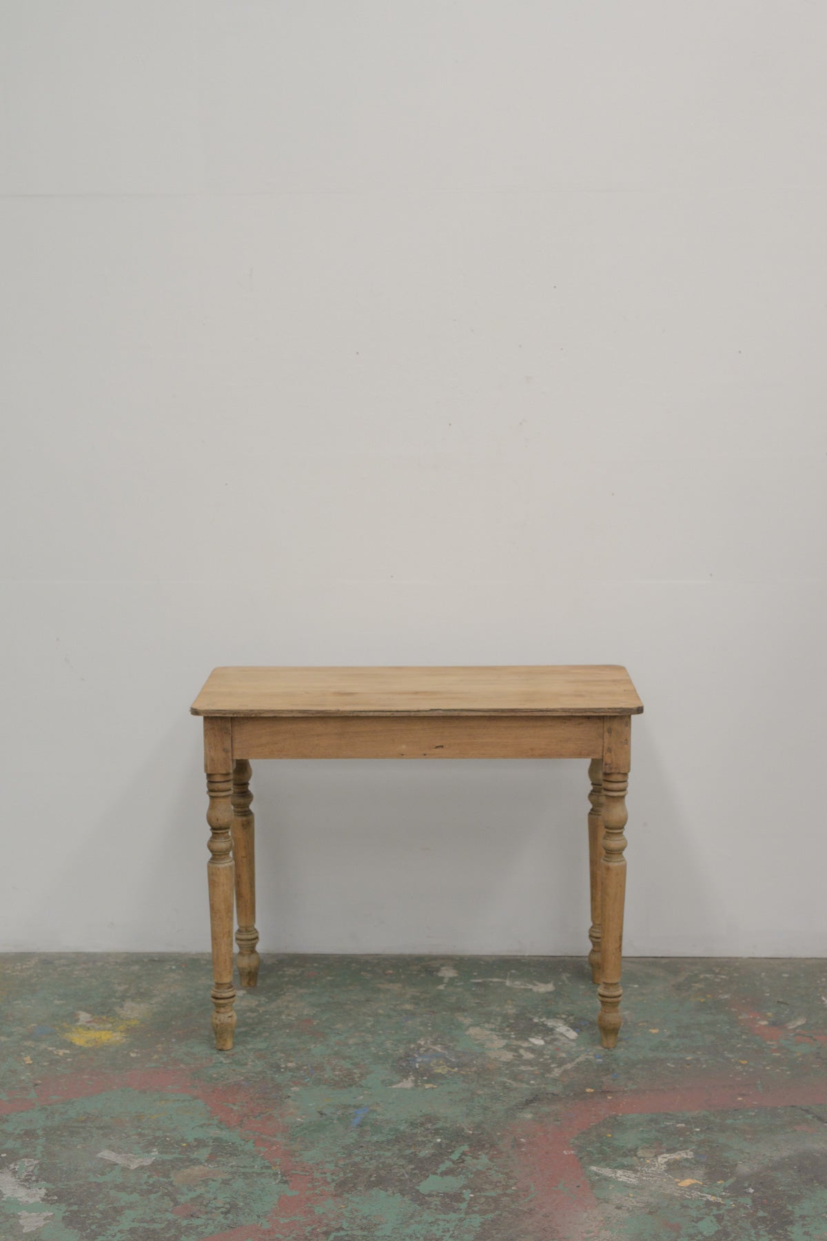 #0784 table
