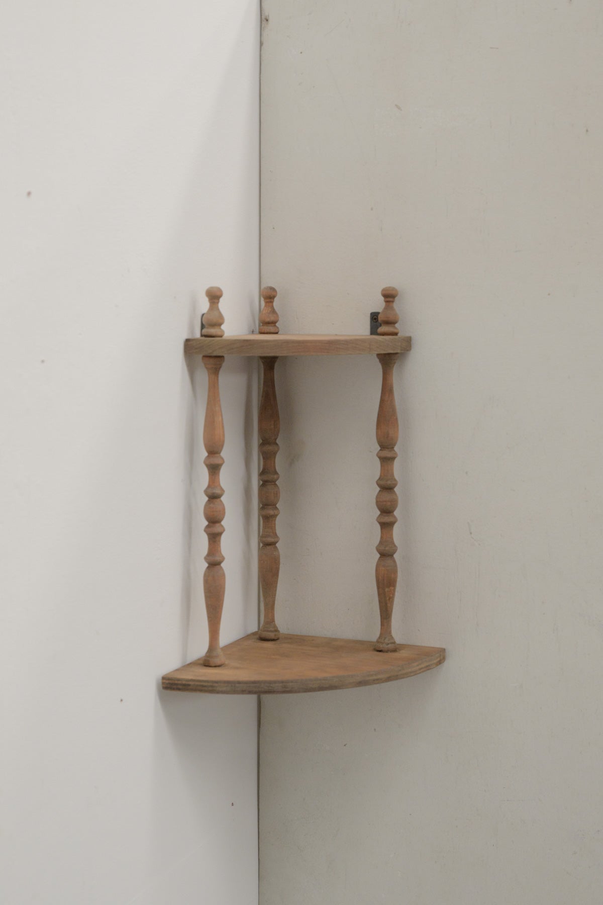 #0785 corner shelf