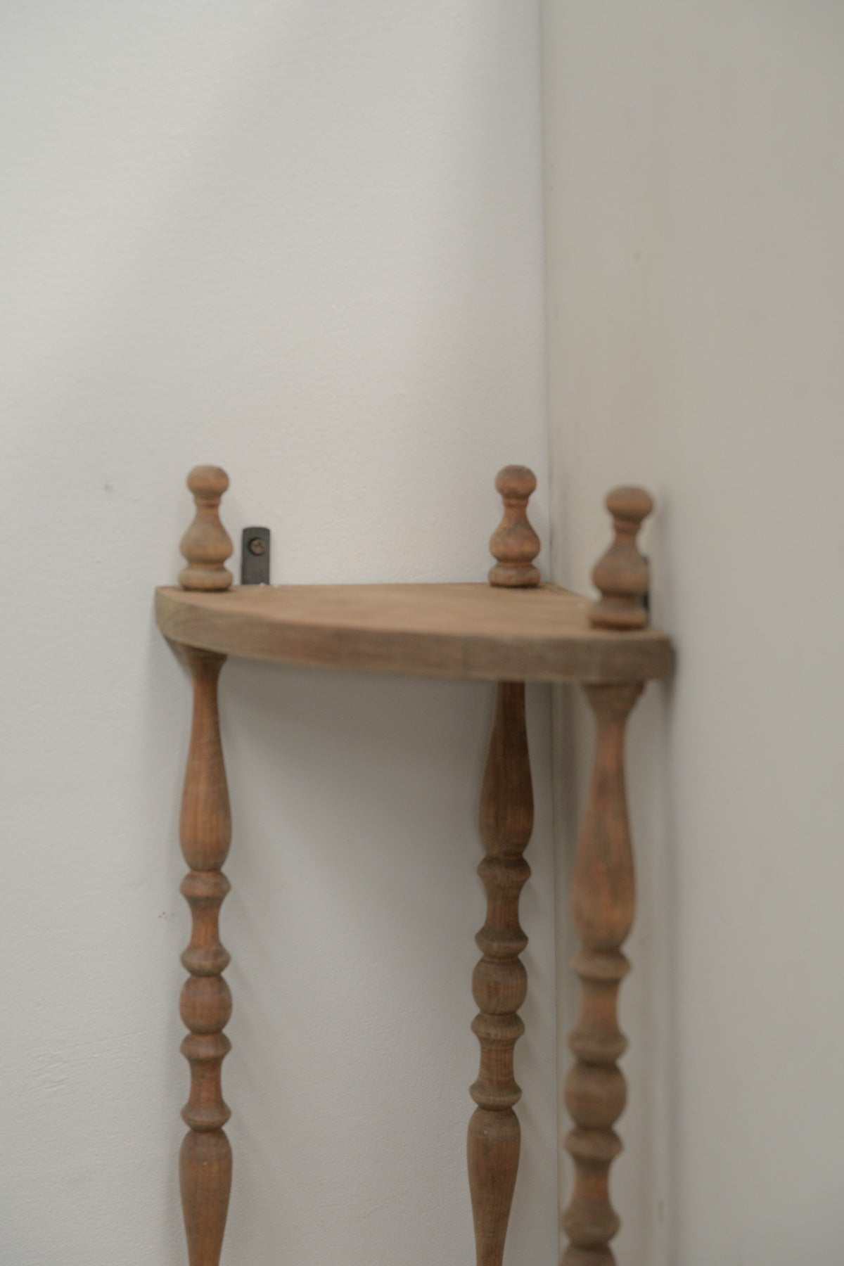 #0785 corner shelf