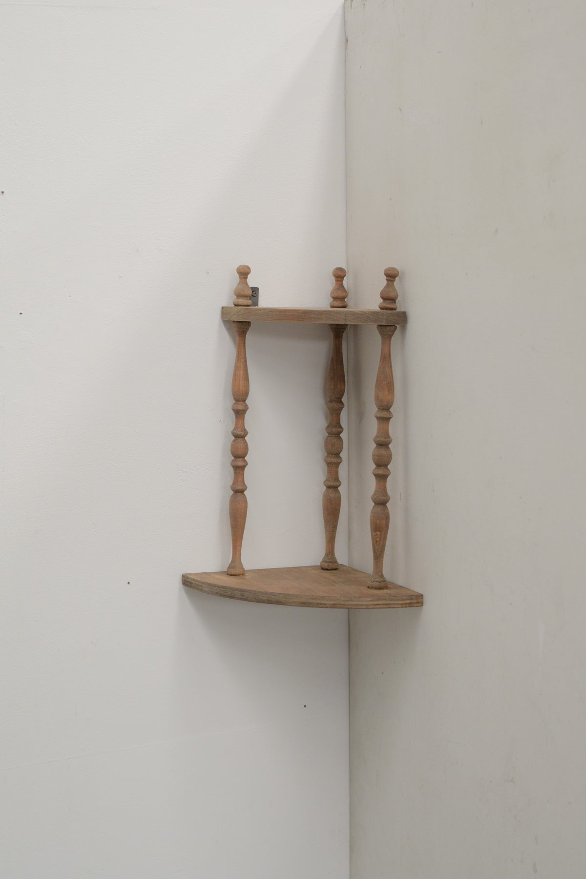 #0785 corner shelf