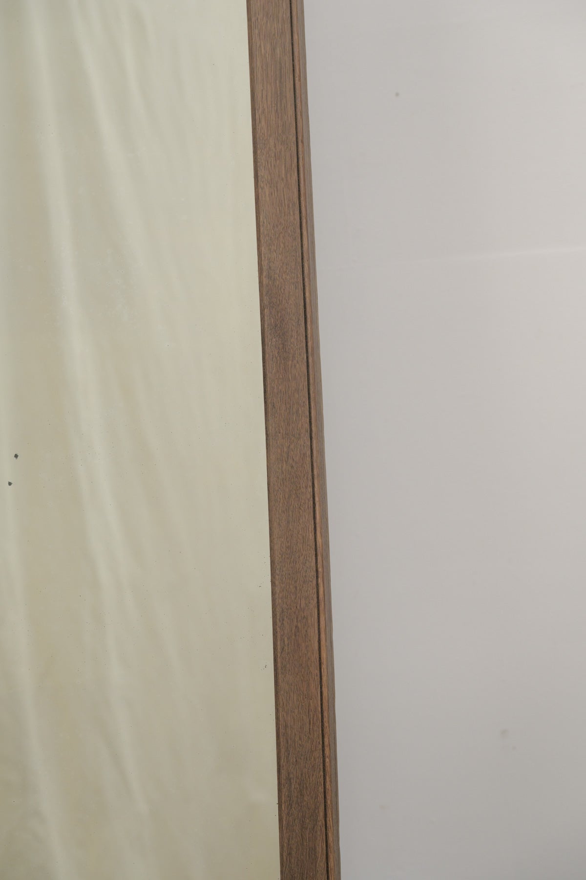 #0786 stand mirror