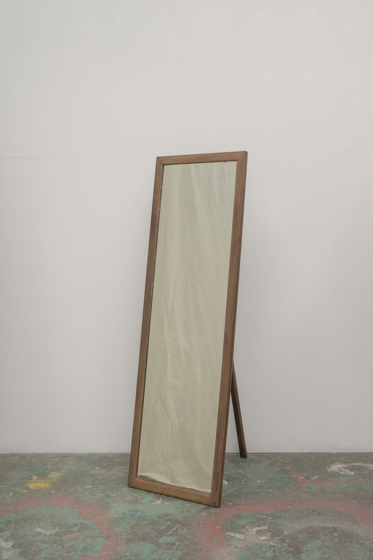 #0786 stand mirror