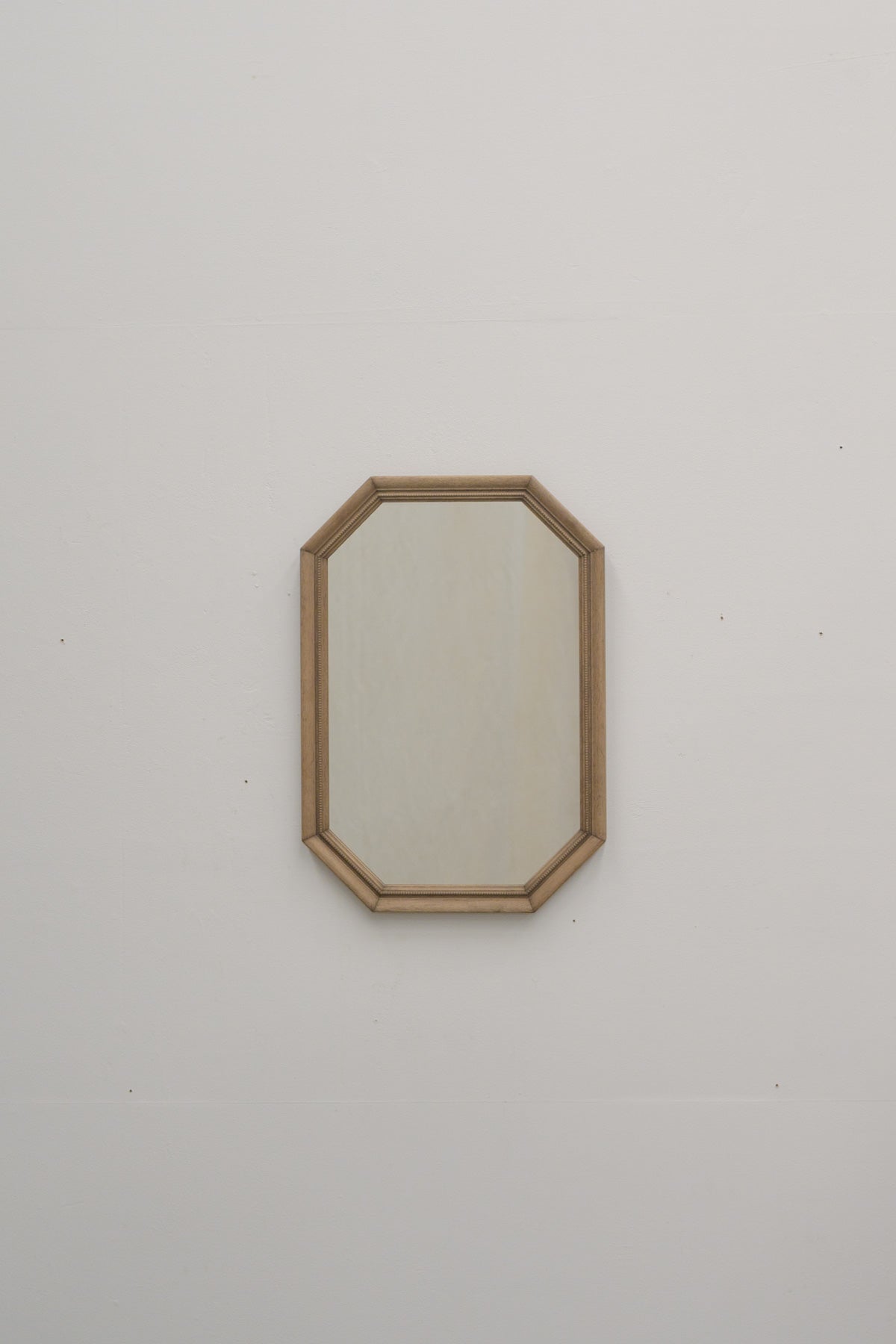 #0787 mirror