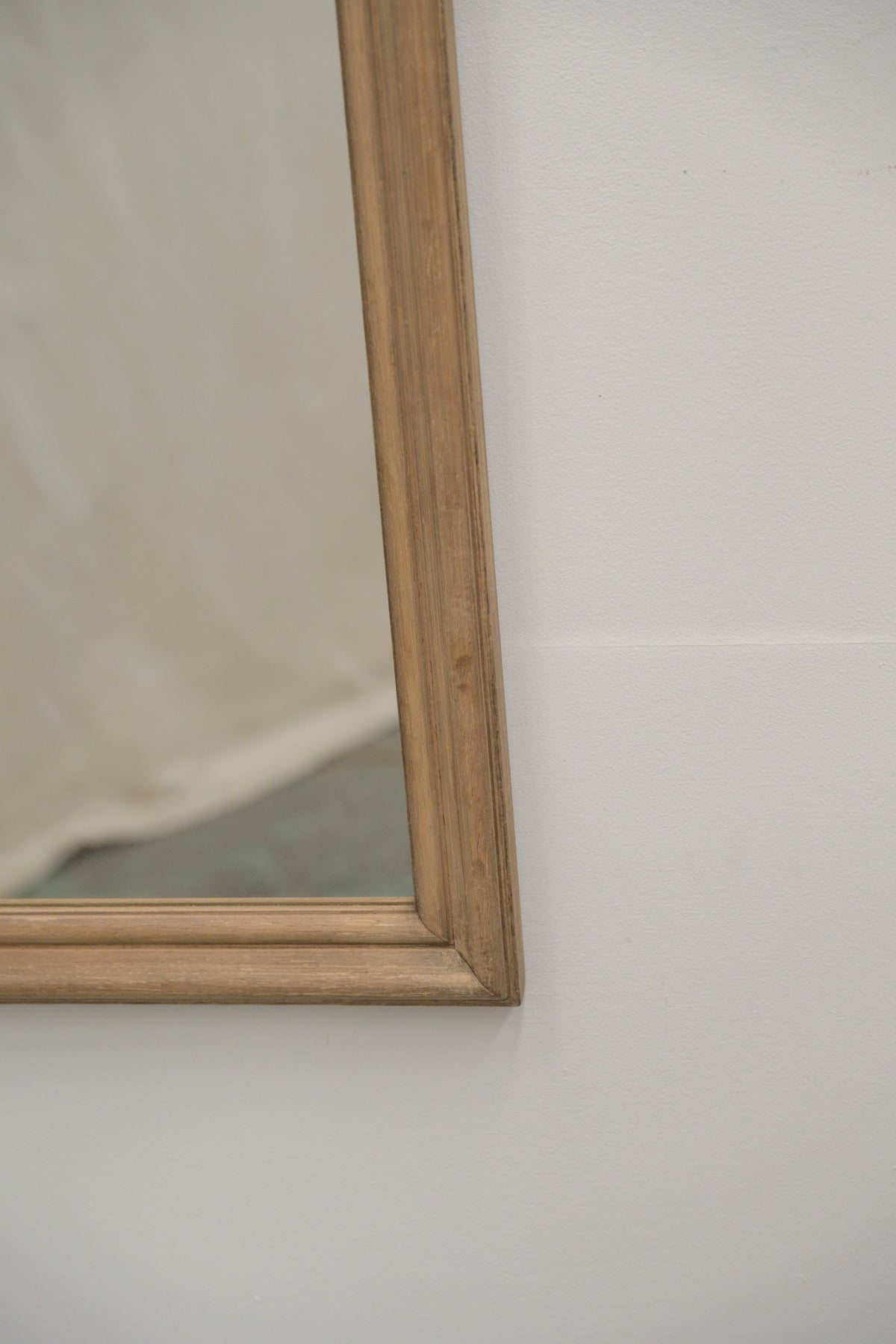 #0788 mirror